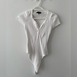 Jluxlabel White Short Sleeve Ribbed Henley Body Suit - size M/6